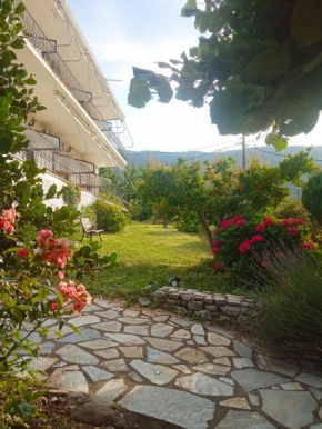 Отель Kandilari Apartments  Агия